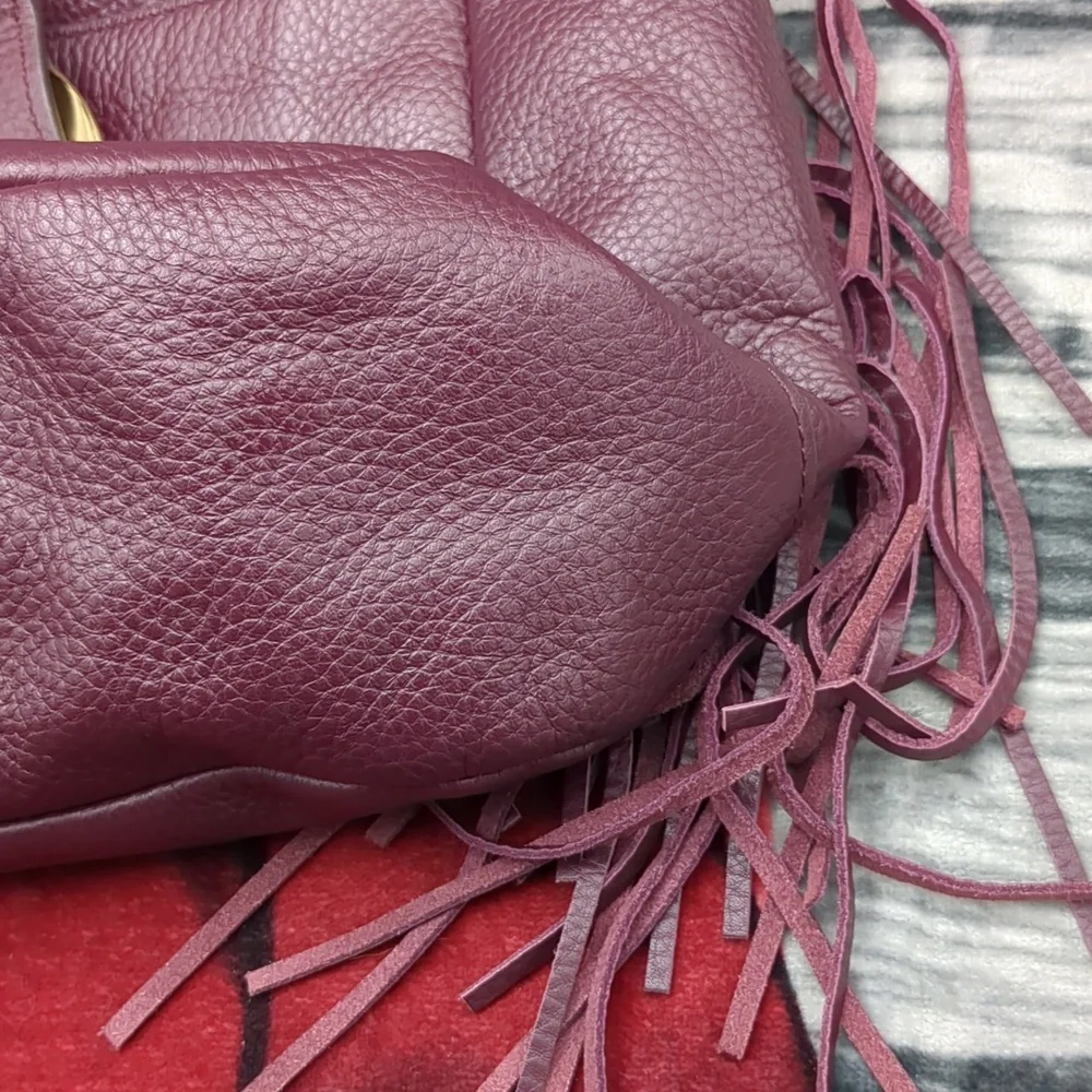 G.I.L.I. Burgundy Leather Hobo Bag